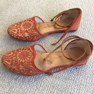 Ankle wrap Moroccan flat